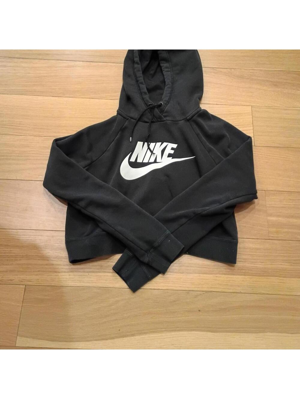 Nike Women's Black Hoody - Picture 2 of 5
